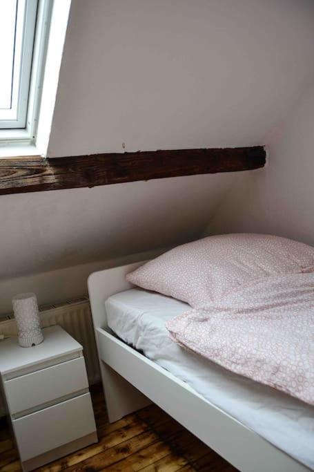 Schoene Dachgeschosswohnung Nahe Koeln Екстериор снимка