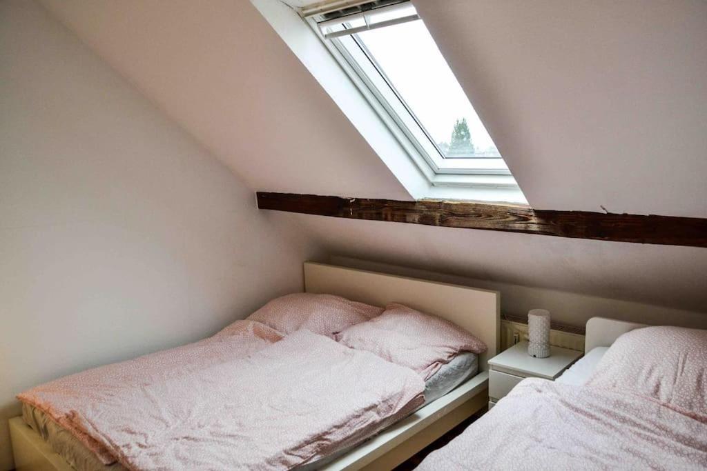 Schoene Dachgeschosswohnung Nahe Koeln Екстериор снимка